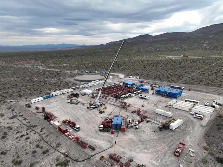 Campo petrolero — drone 2